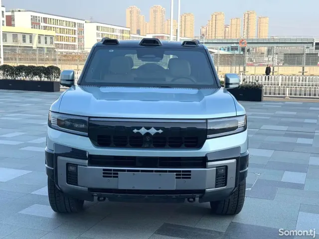 BYD Leopard 8 2025 · 2.0 AT