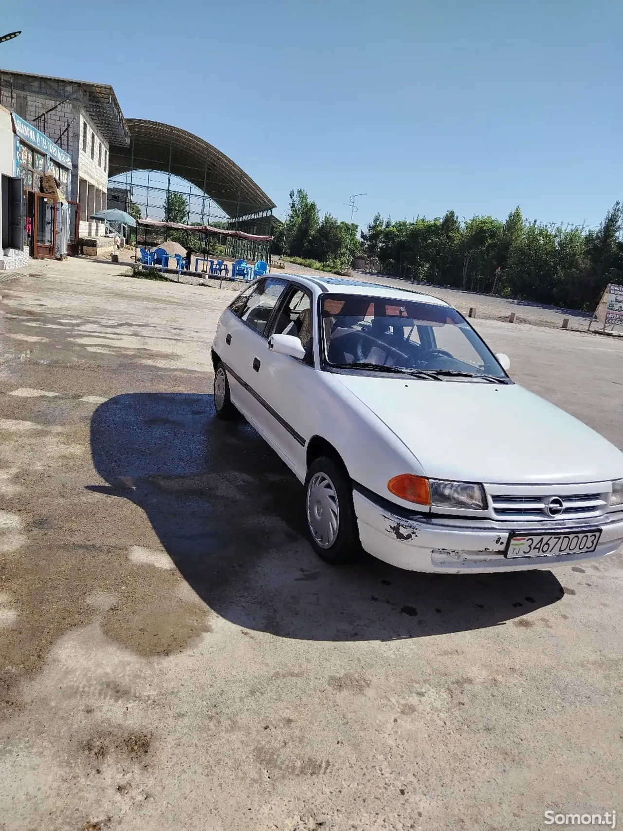 Opel Astra F 1992 · 1.6 MT