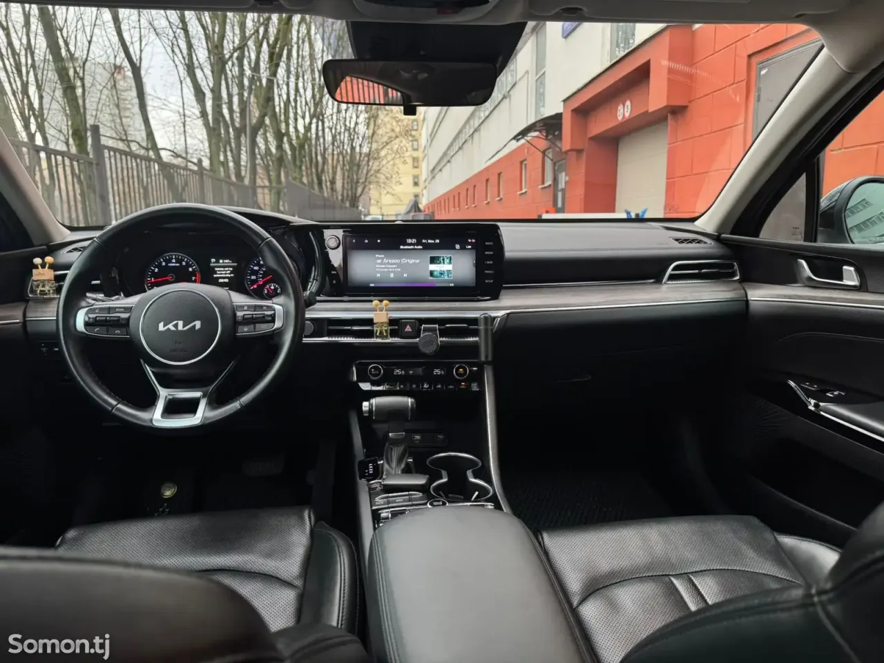 Kia K5 2022 · 1.6 AT