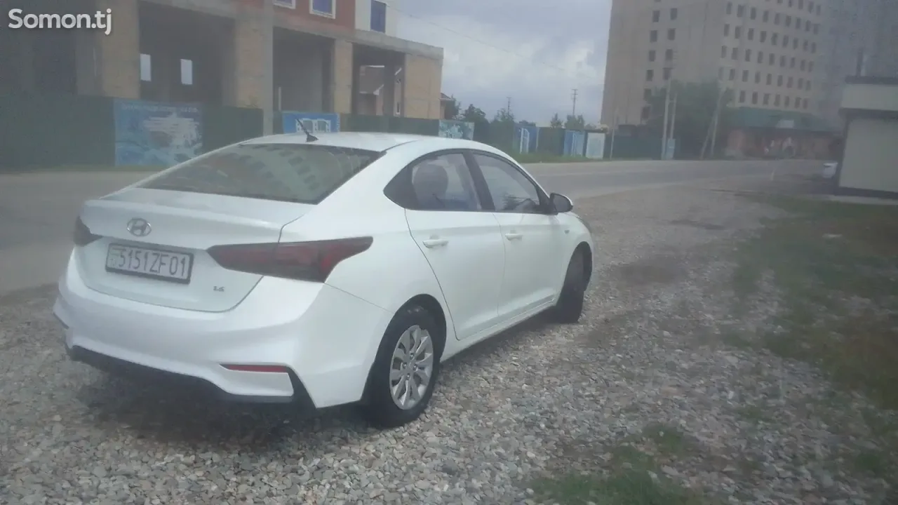 Hyundai Accent 2018 · 1.6 AT