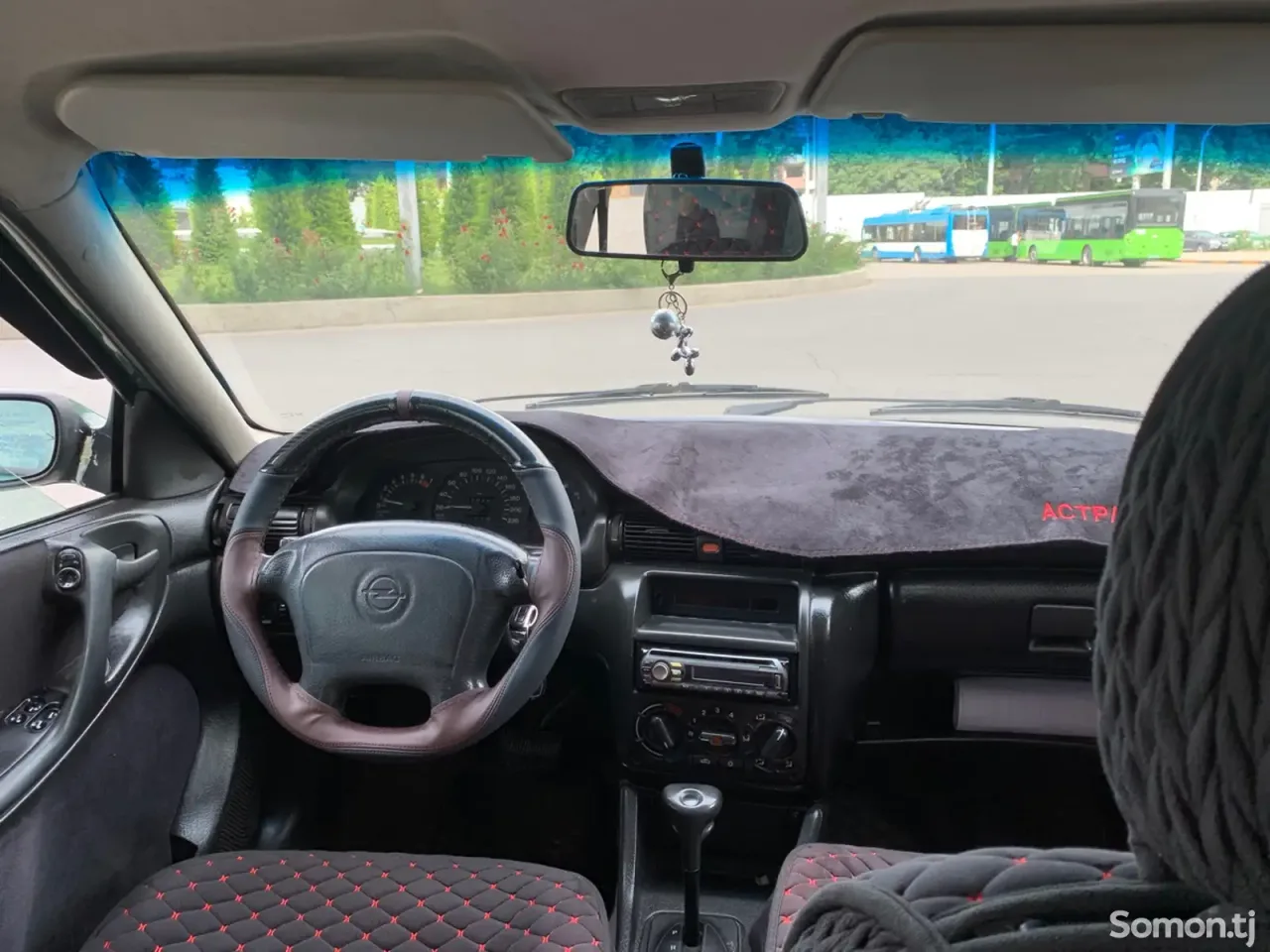 Opel Astra F 1998 · 1.6 AT