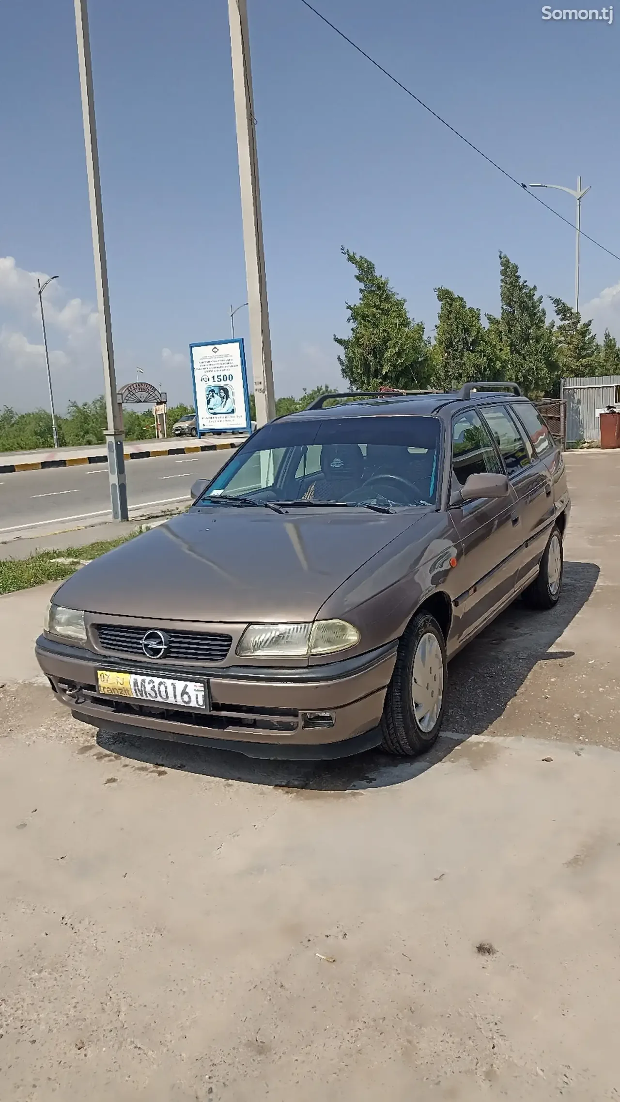 Opel Astra F 1998 · 1.6 MT