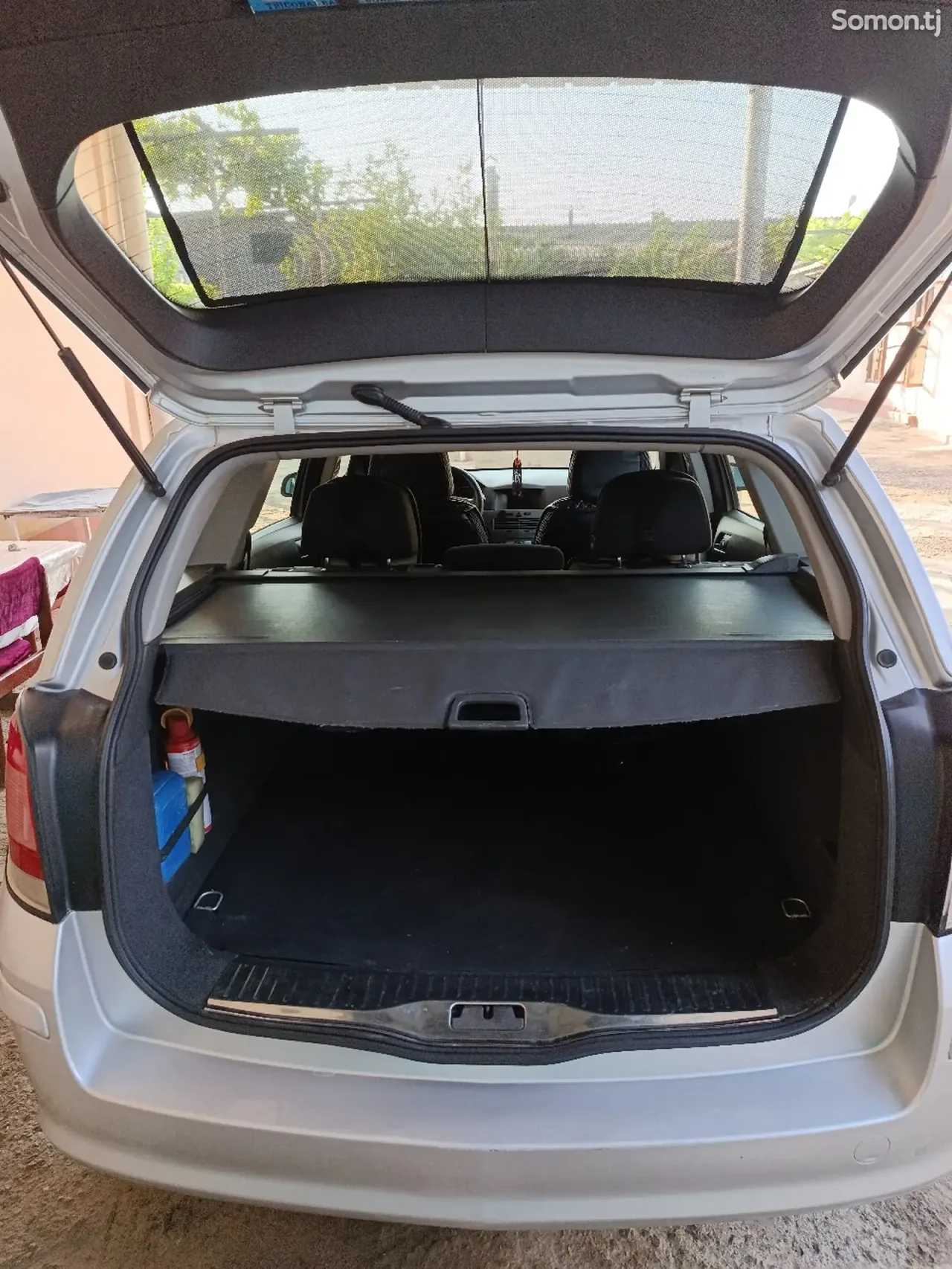 Opel Astra H 2006 · 1.6 MT
