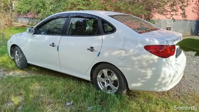 Hyundai Avante 2008 · 1.6 AT