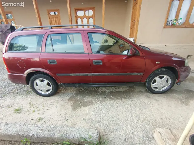 Opel Astra G 1999 · 1.6 MT