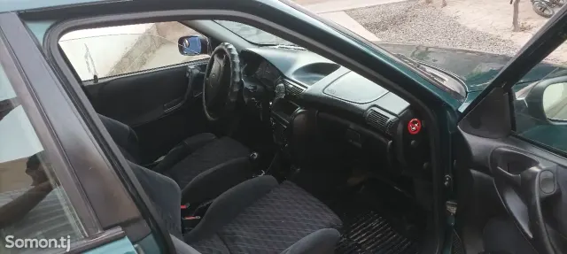 Opel Astra F 1997 · 1.6 MT