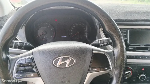 Hyundai Accent 2021 · 1.6 AT
