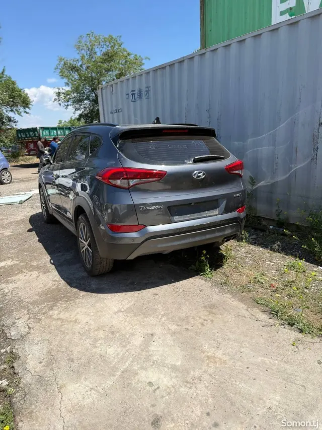 Hyundai Tucson 2015 · 2.0 AT