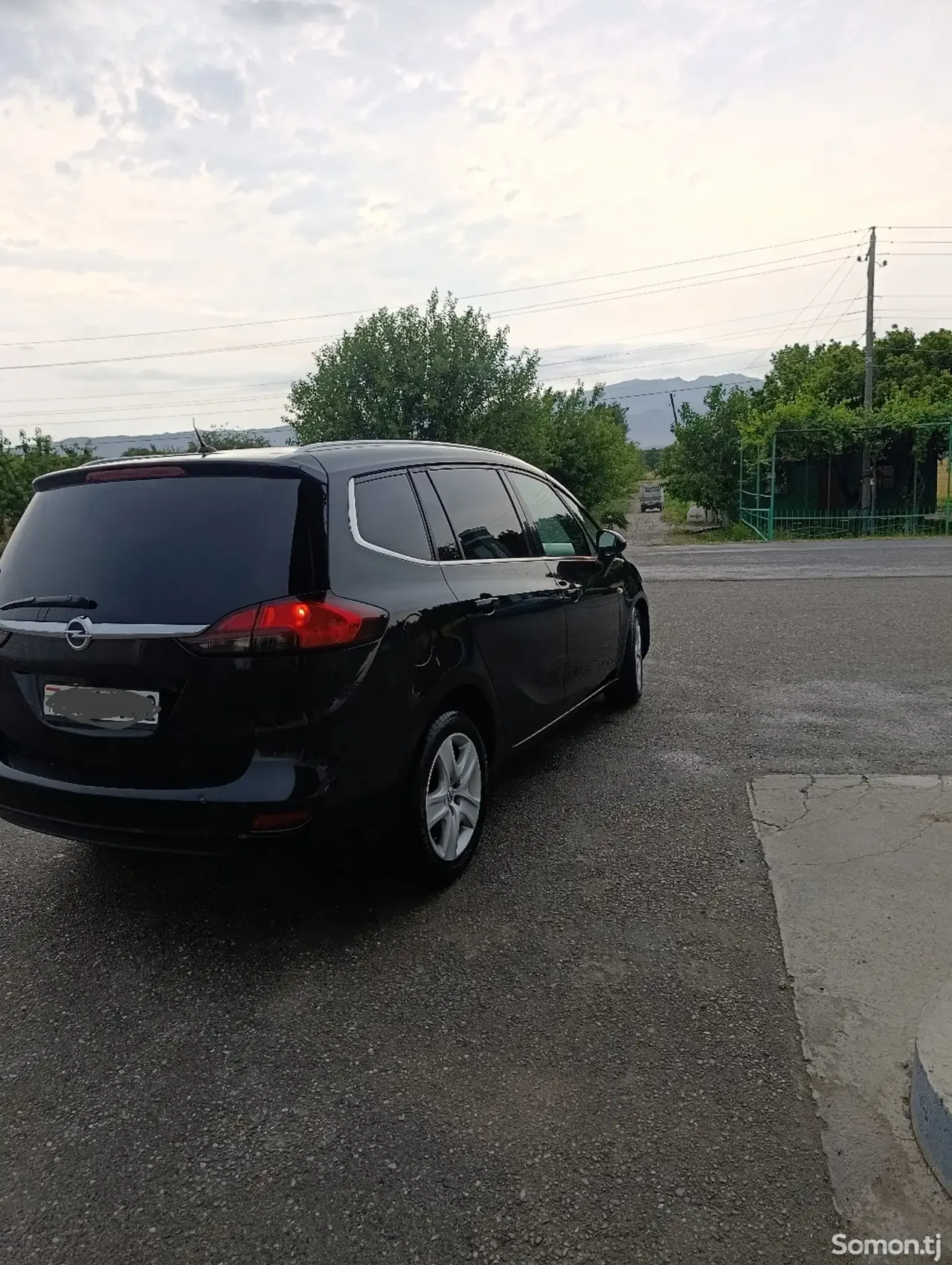 Opel Zafira 2012 · 1.6 MT