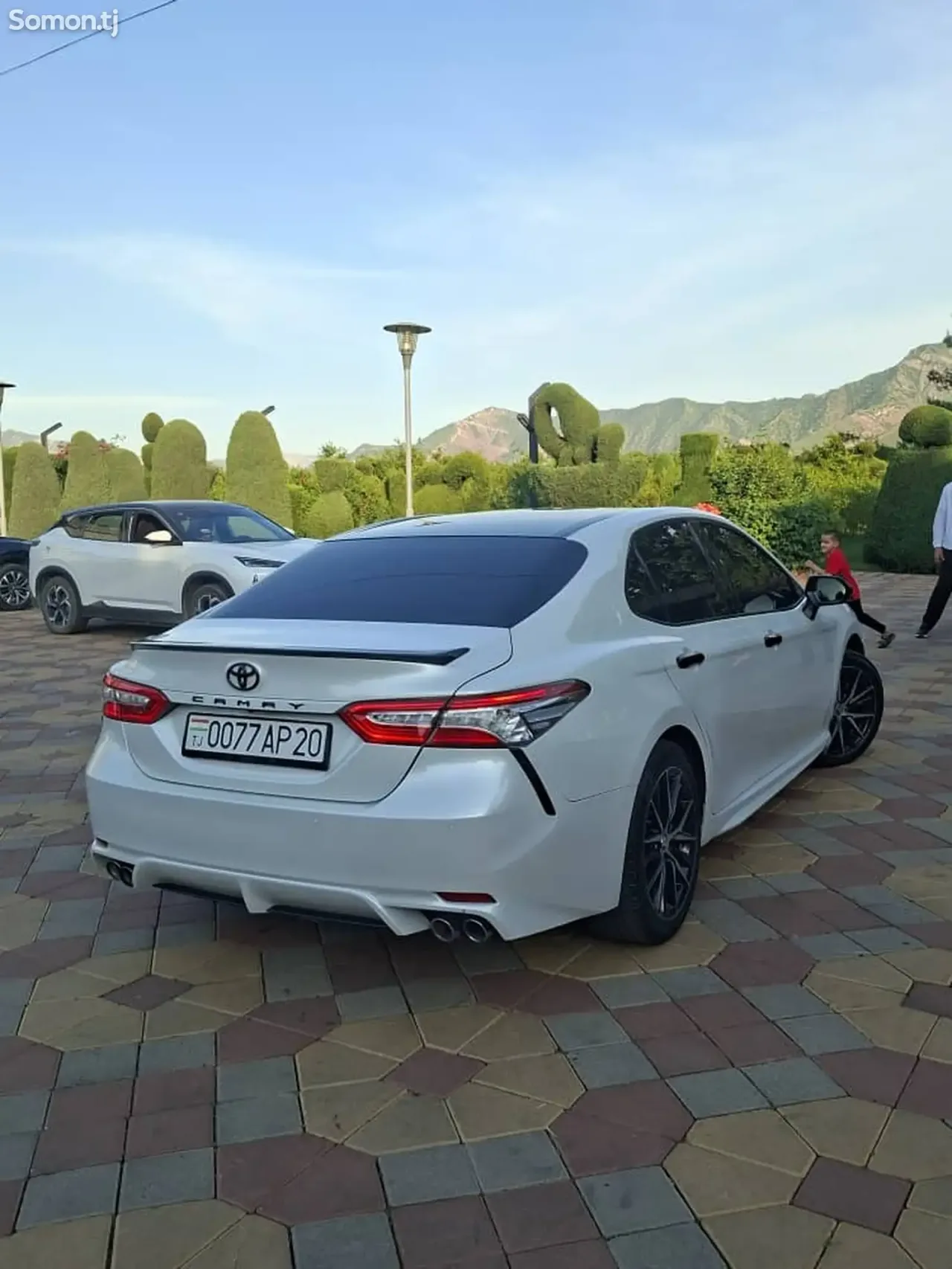 Toyota Camry 2019 · 2.5 AT