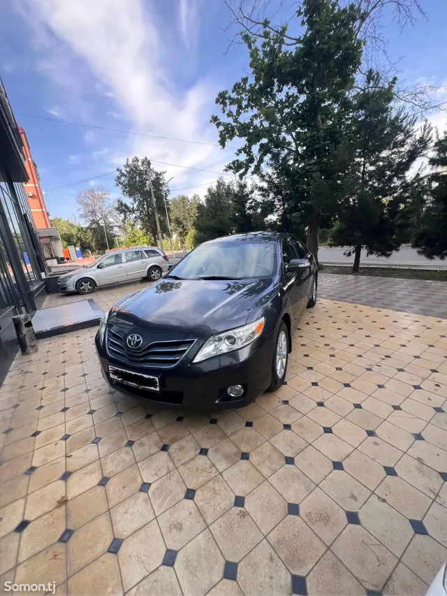 Toyota Camry 2011 · 2.5 AT