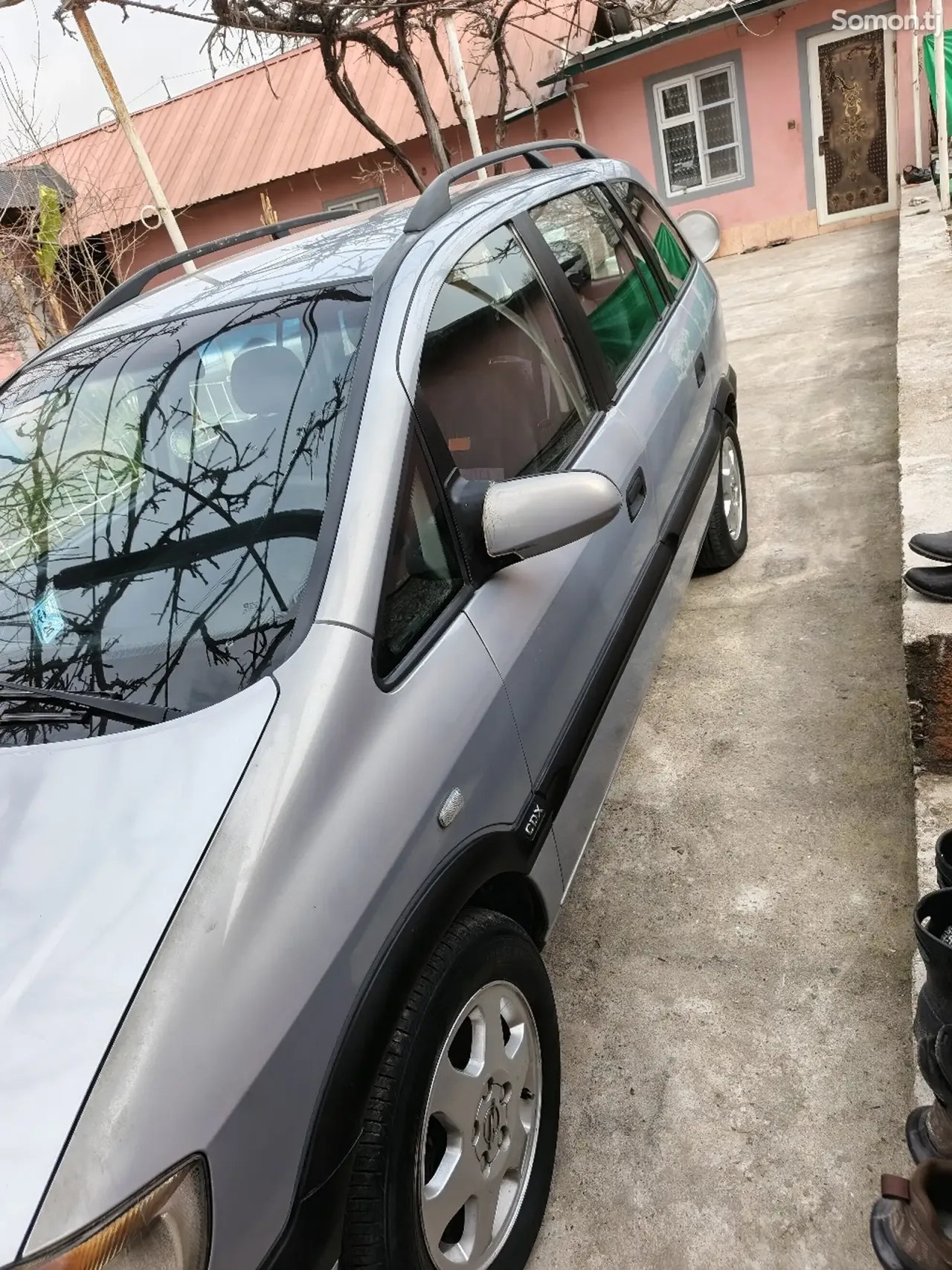 Opel Zafira 1999 · 1.8 MT