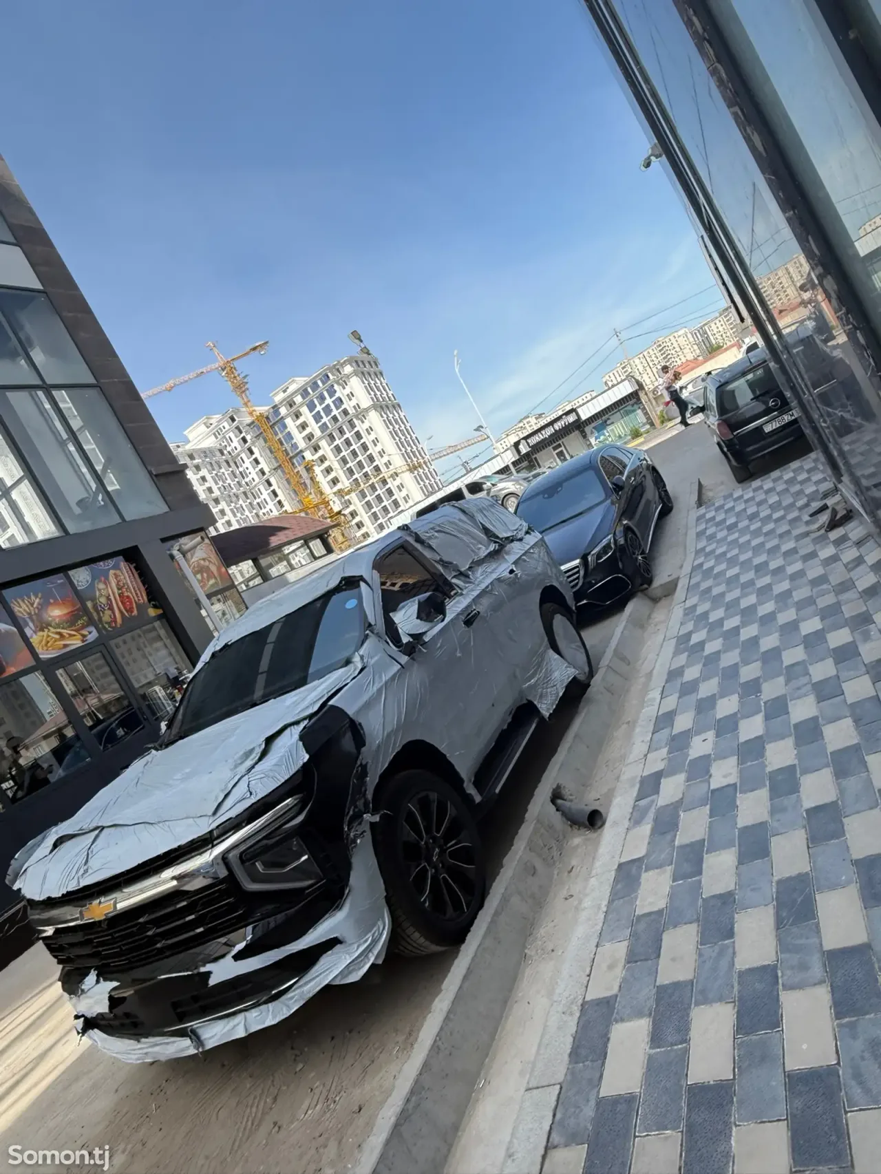 Chevrolet Tahoe 2025 · 5.2 AT