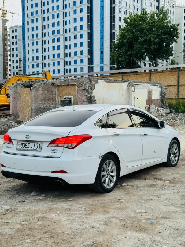 Hyundai i40 2013 · 2.0 AT