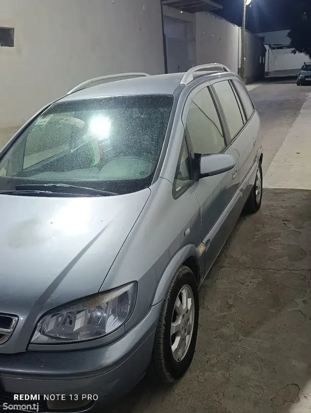 Opel Zafira 2003 · 1.8 AT