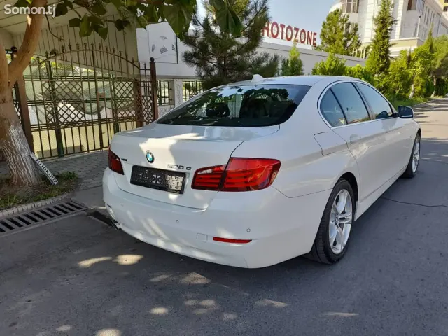 BMW 5 series 2013 · 2.0 AT