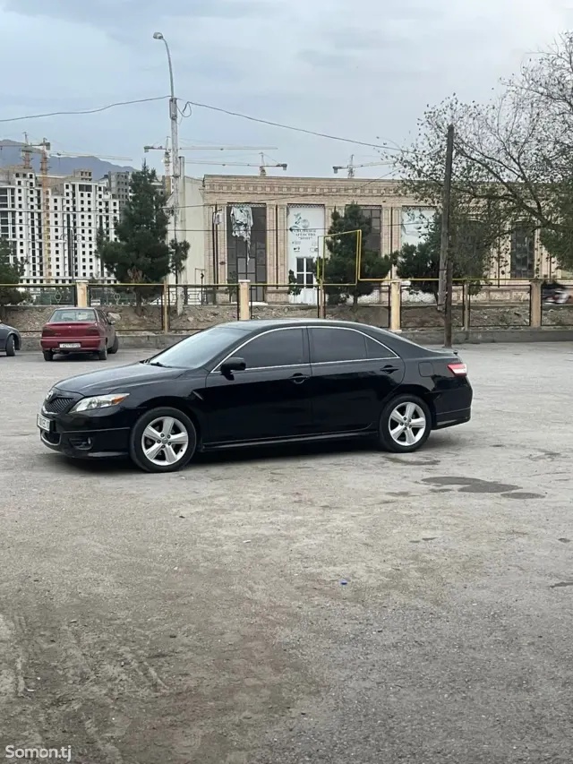 Toyota Camry 2011 · 2.5 AT
