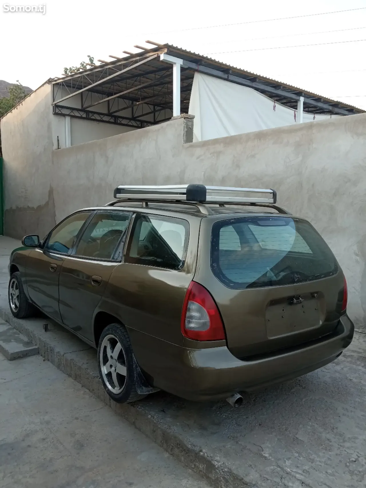 Daewoo Nubira 1997 · 1.6 MT