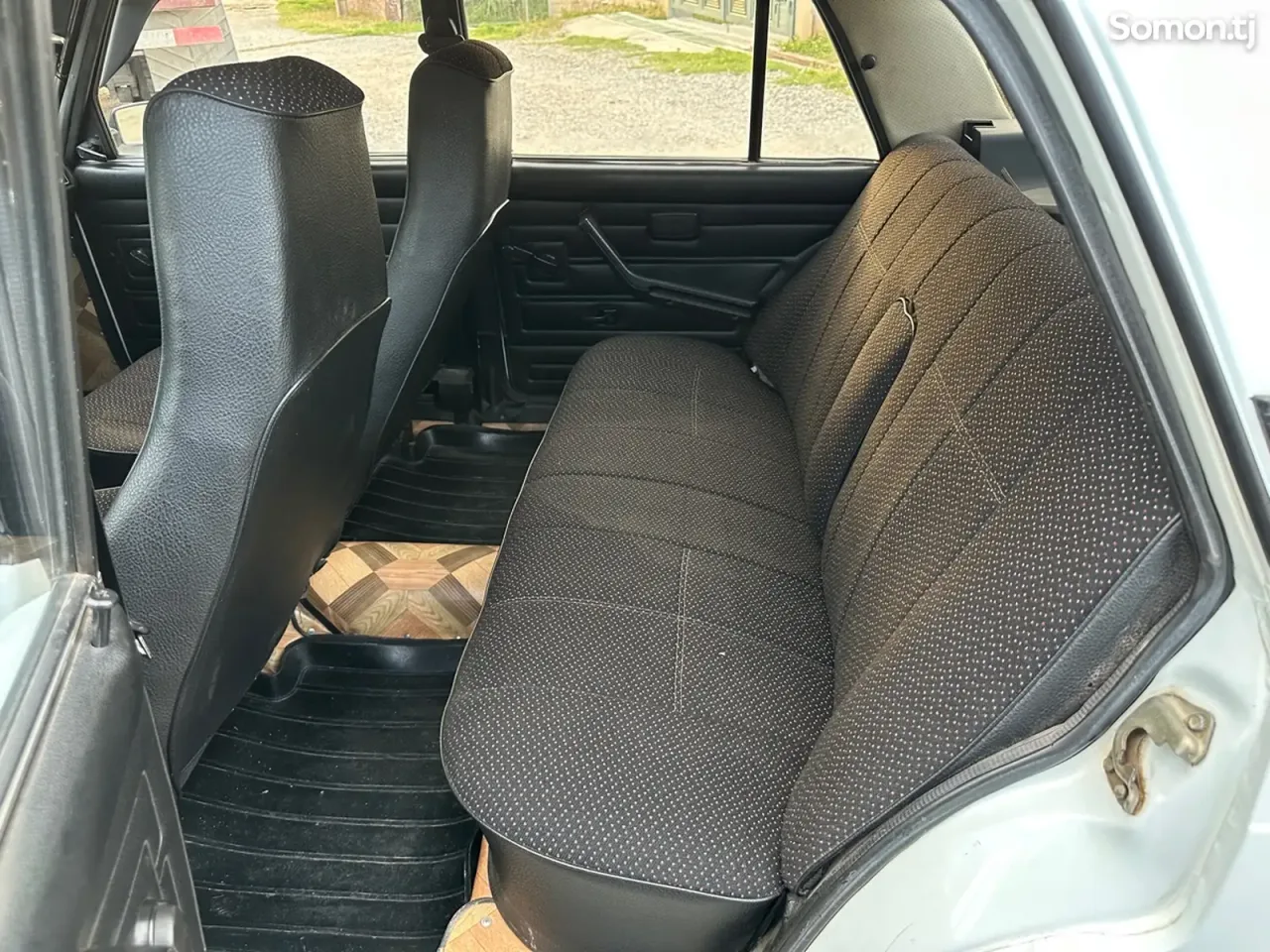 Lada (ВАЗ) 2107 2004 · 1.4 MT