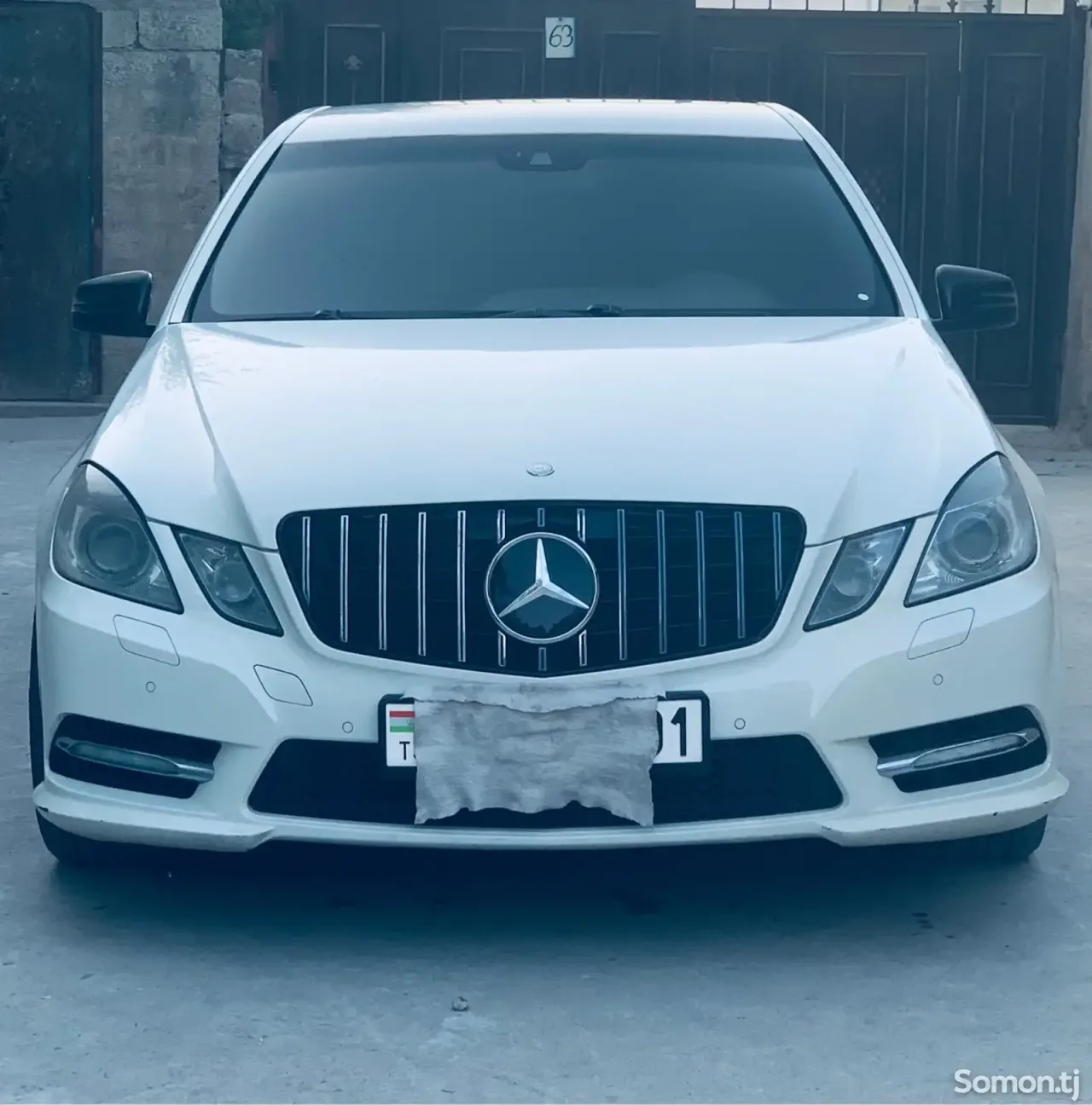 Mercedes-Benz E class 2012 · 2.0 AT
