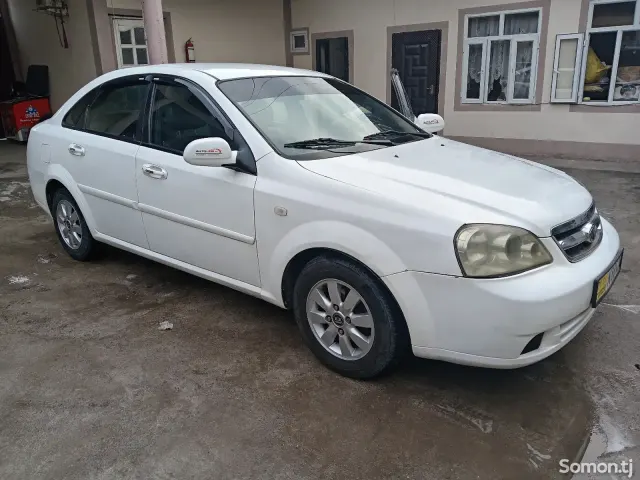 Daewoo Lacetti 2009 · 1.6 AT