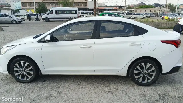 Hyundai Accent 2021 · 1.6 AT