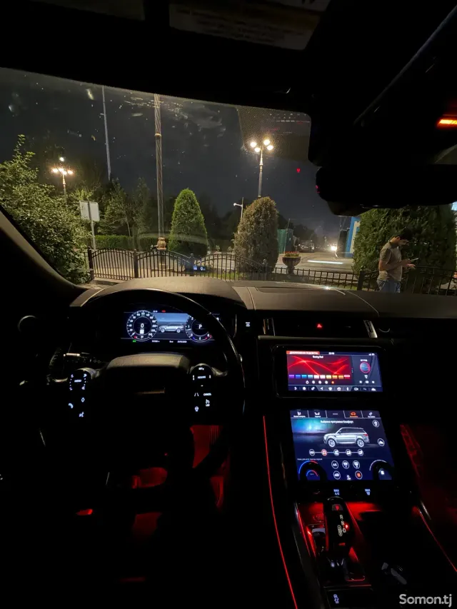 Land Rover Range Rover Sport 2018 · 3.0 AT
