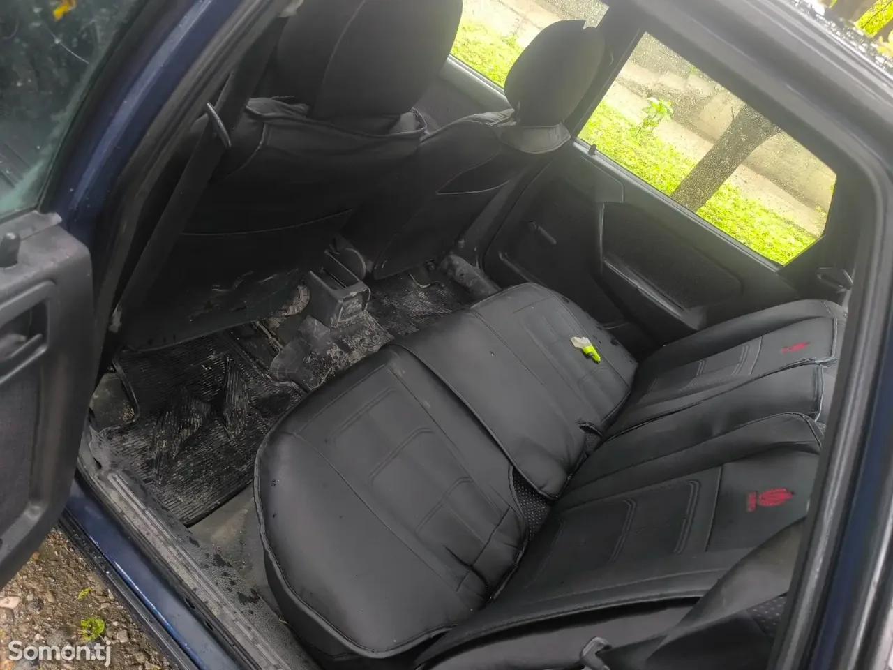 Opel Vectra A 1993 · 1.6 MT