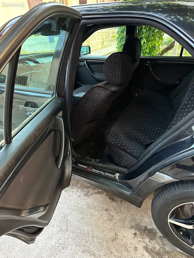 Mercedes-Benz C class 1999 · 1.8 MT