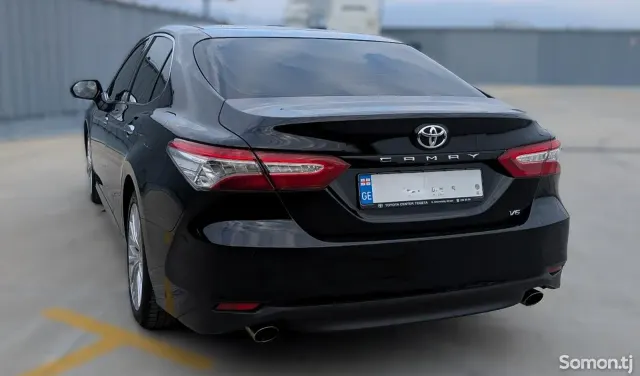 Toyota Camry 2019 · 3.5 AT