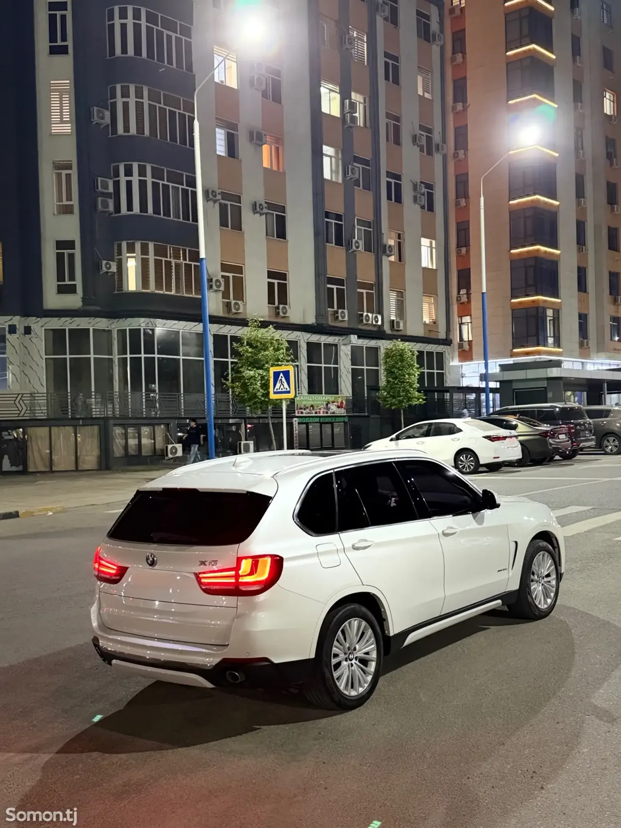 BMW X5 2015 · 3.0 AT