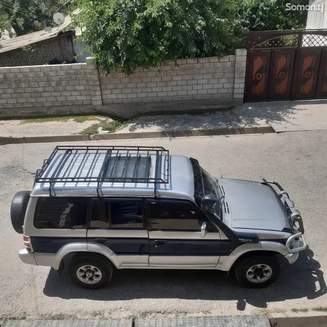 Mitsubishi Pajero 1996 · 2.9 MT