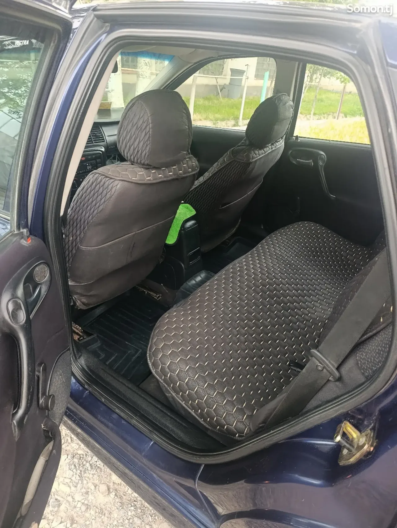 Opel Vectra B 1999 · 1.6 MT