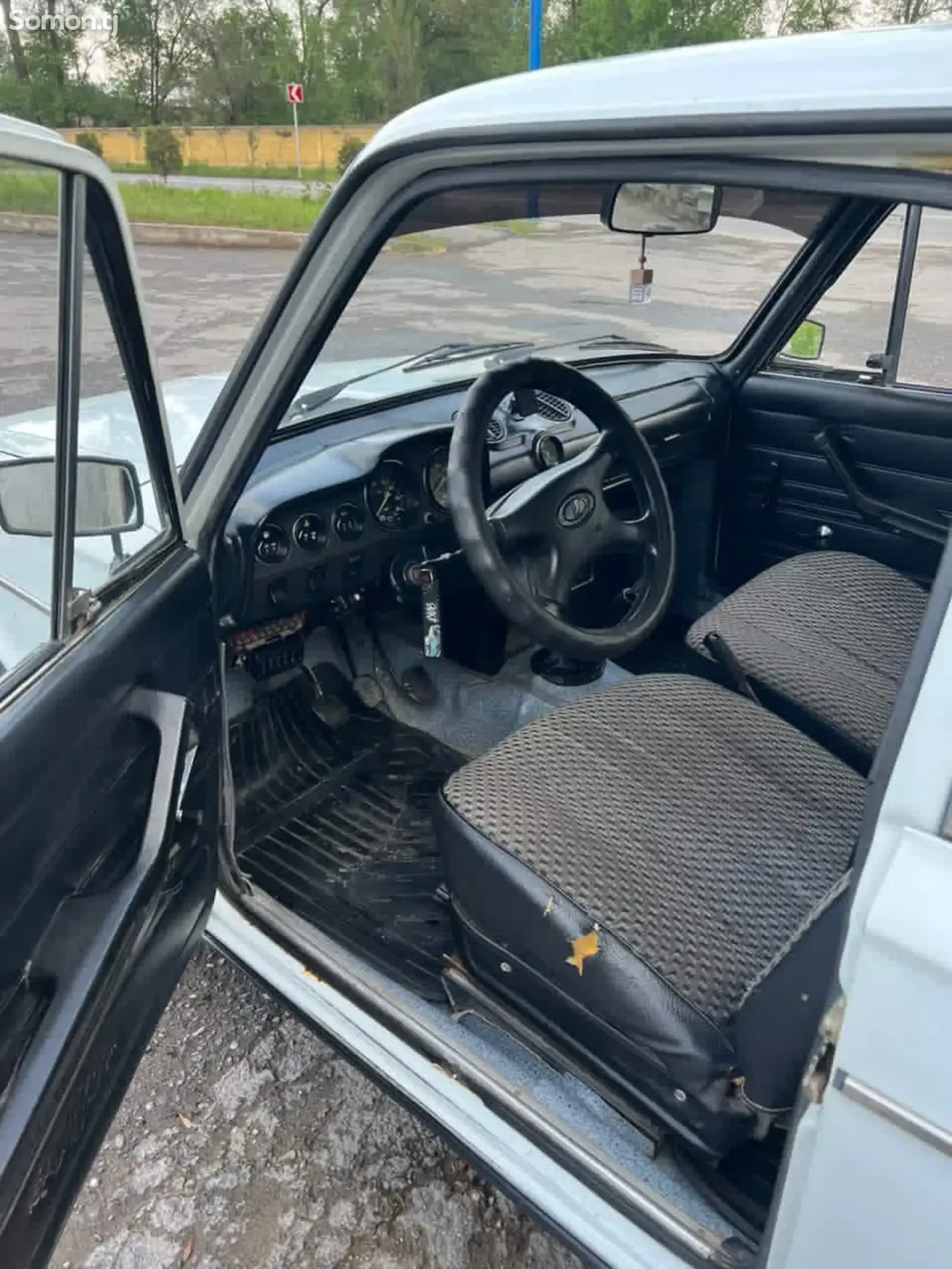 Lada (ВАЗ) 2106 2000 · 1.3 MT