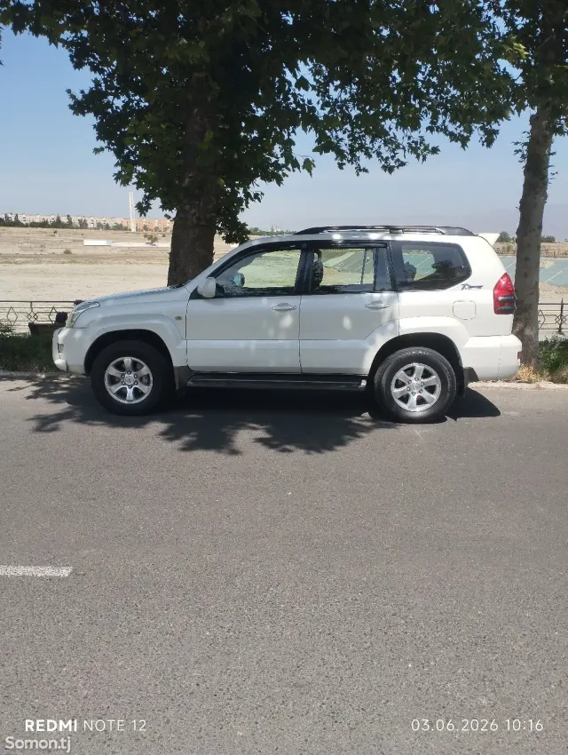 Toyota Land Cruiser Prado 2007 · 2.7 AT
