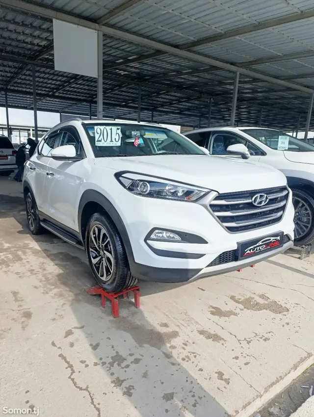 Hyundai Tucson 2015 · 2.0 AT