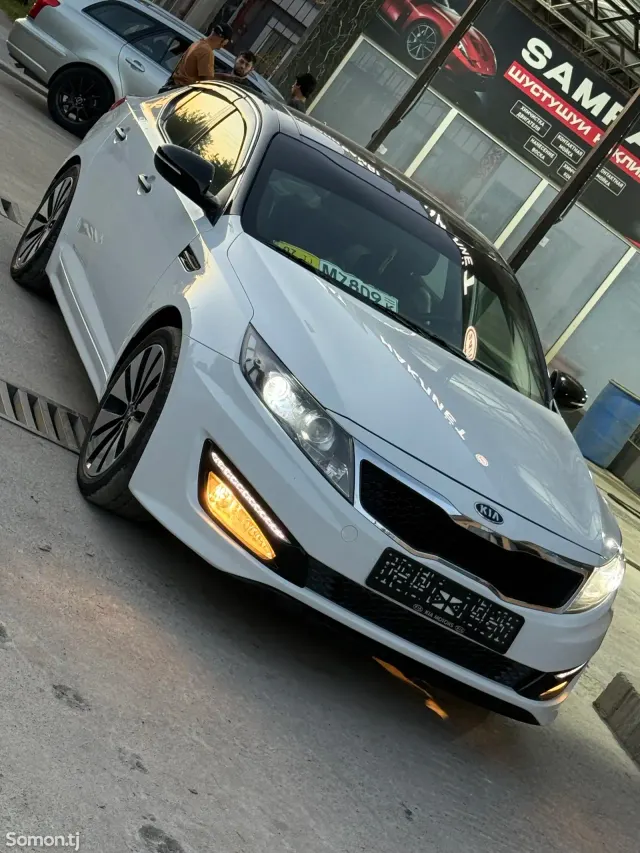 Kia K5 2010 · 2.0 AT