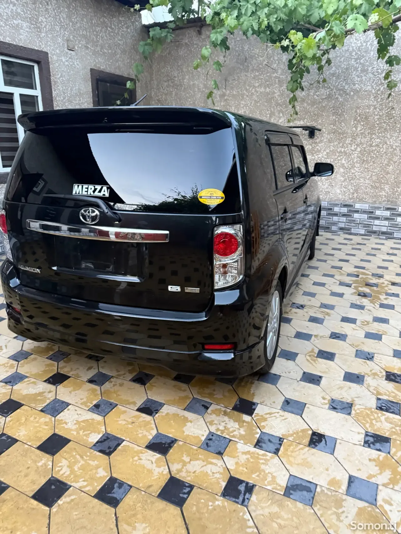 Toyota Rumion 2015 · 1.8 AT