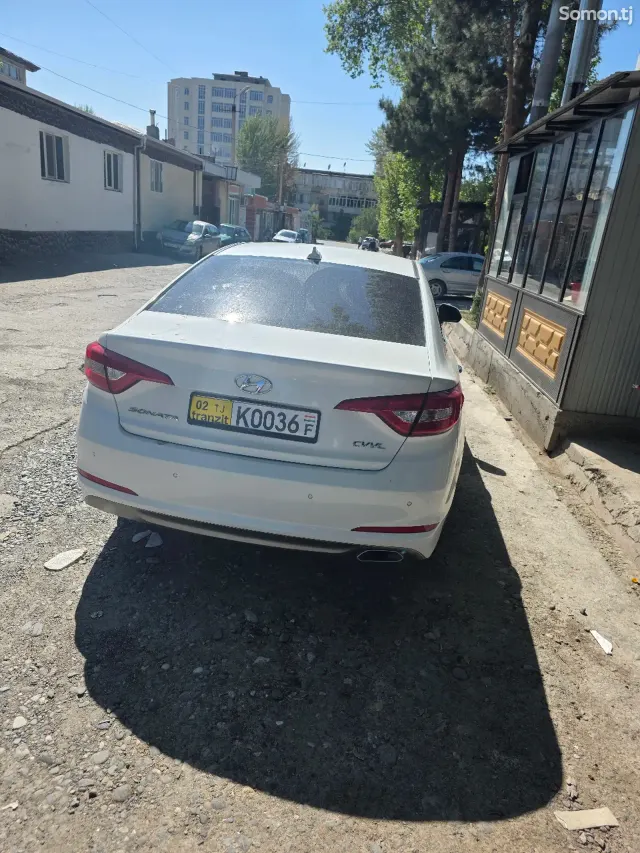 Hyundai Sonata 2016 · 2.0 AT