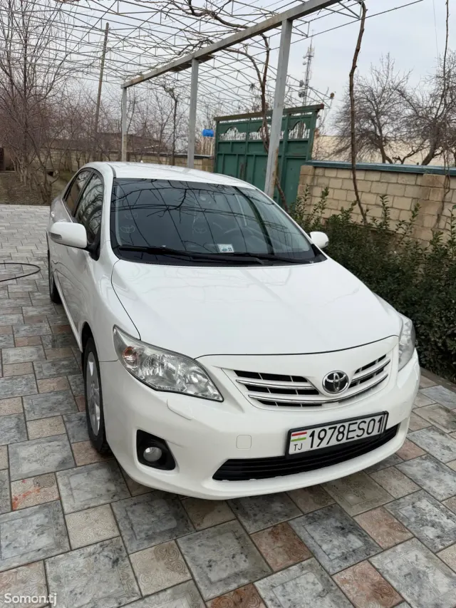 Toyota Corolla 2012 · 1.6 AT