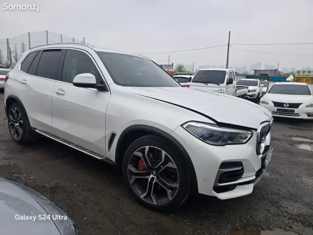 BMW X5 2022 · 3.0 AT