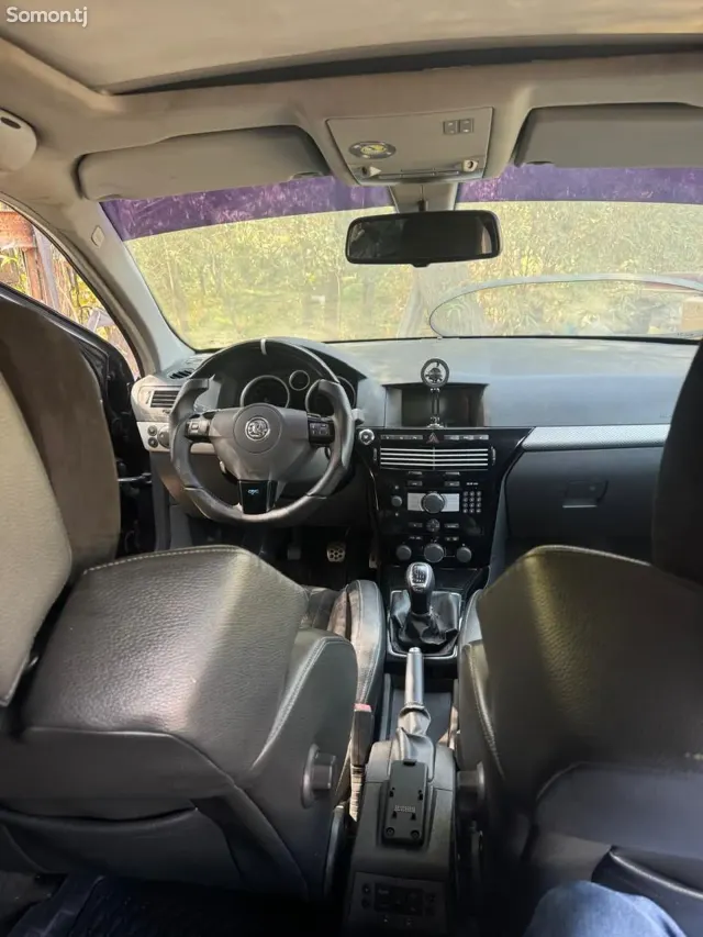 Opel Astra H 2007 · 1.8 MT