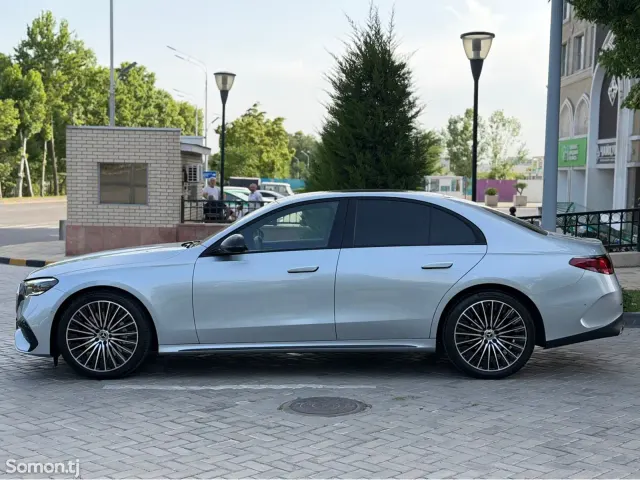 Mercedes-Benz E class 2025 · 2.0 AT