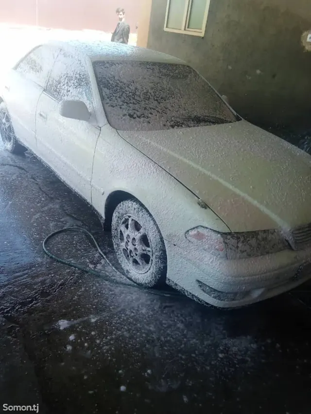 Toyota Mark II 1997 · 2.0 AT
