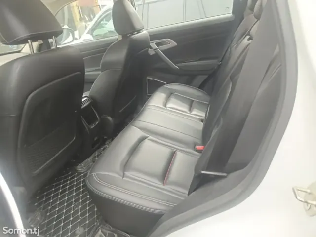 Geely Atlas 2018 · 1.8 AT