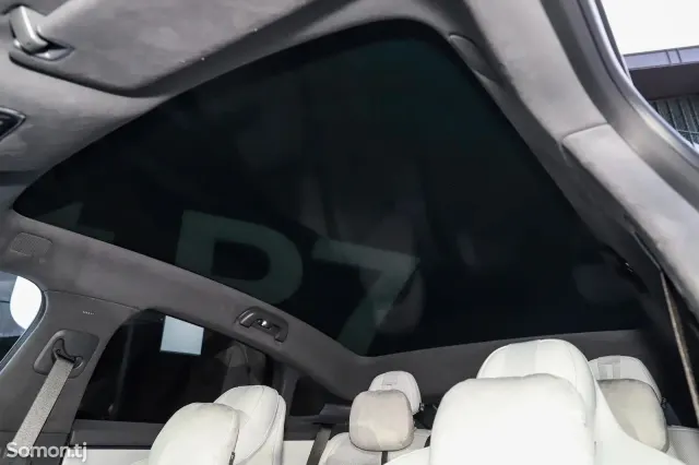Xpeng P7 2025 · AT