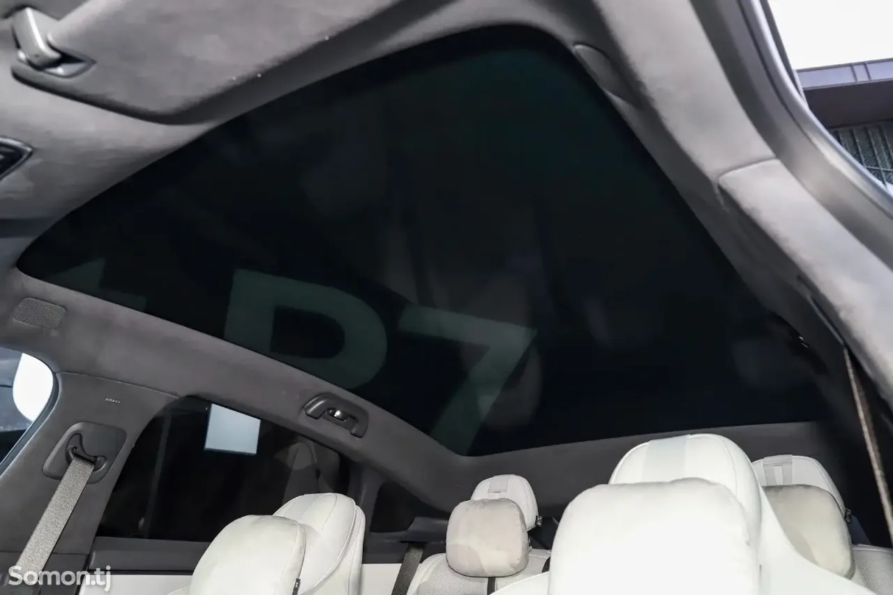 Xpeng P7 2025 · AT