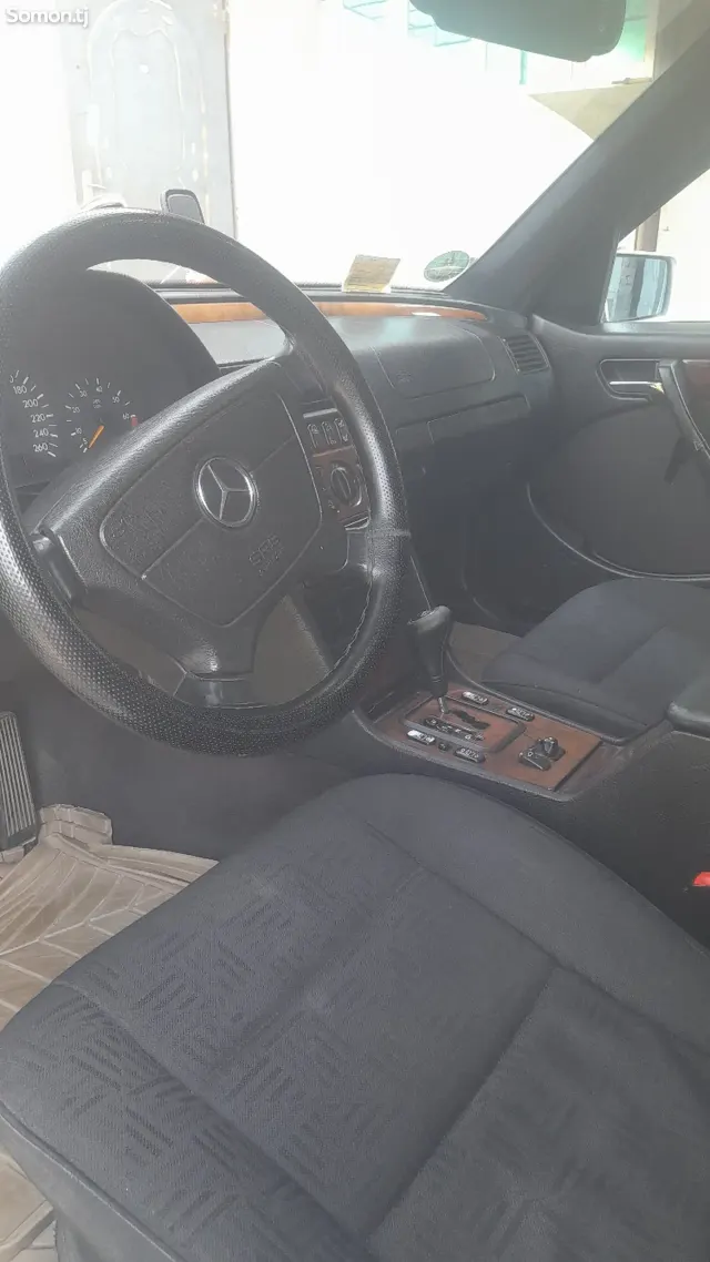 Mercedes-Benz C class 2000 · 2.8 AT