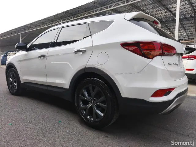 Hyundai Santa Fe 2016 · 2.0 AT