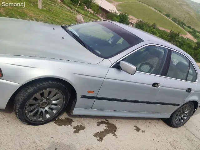 BMW 5 series 1998 · 2.5 MT